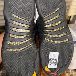 Jordan 12 taxi (2013) size 5.5y